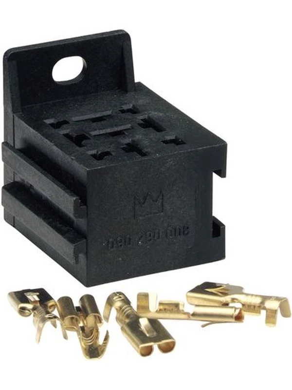99026 BRITAX SOCKET SUIT 6.3mm TERM RELAYS 40A